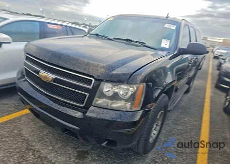 2010 Chevrolet Suburban K1500 Ls z USA, uszkodzony, nr VIN 1GNUKHE31AR225576